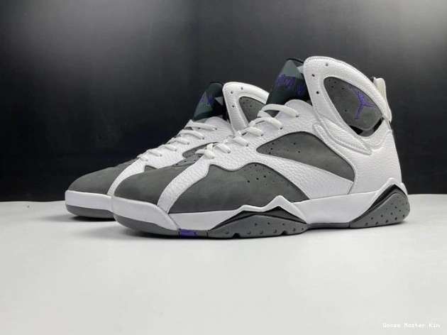 7 CU9307-100 Flint Jordan Retro (2021) 0717